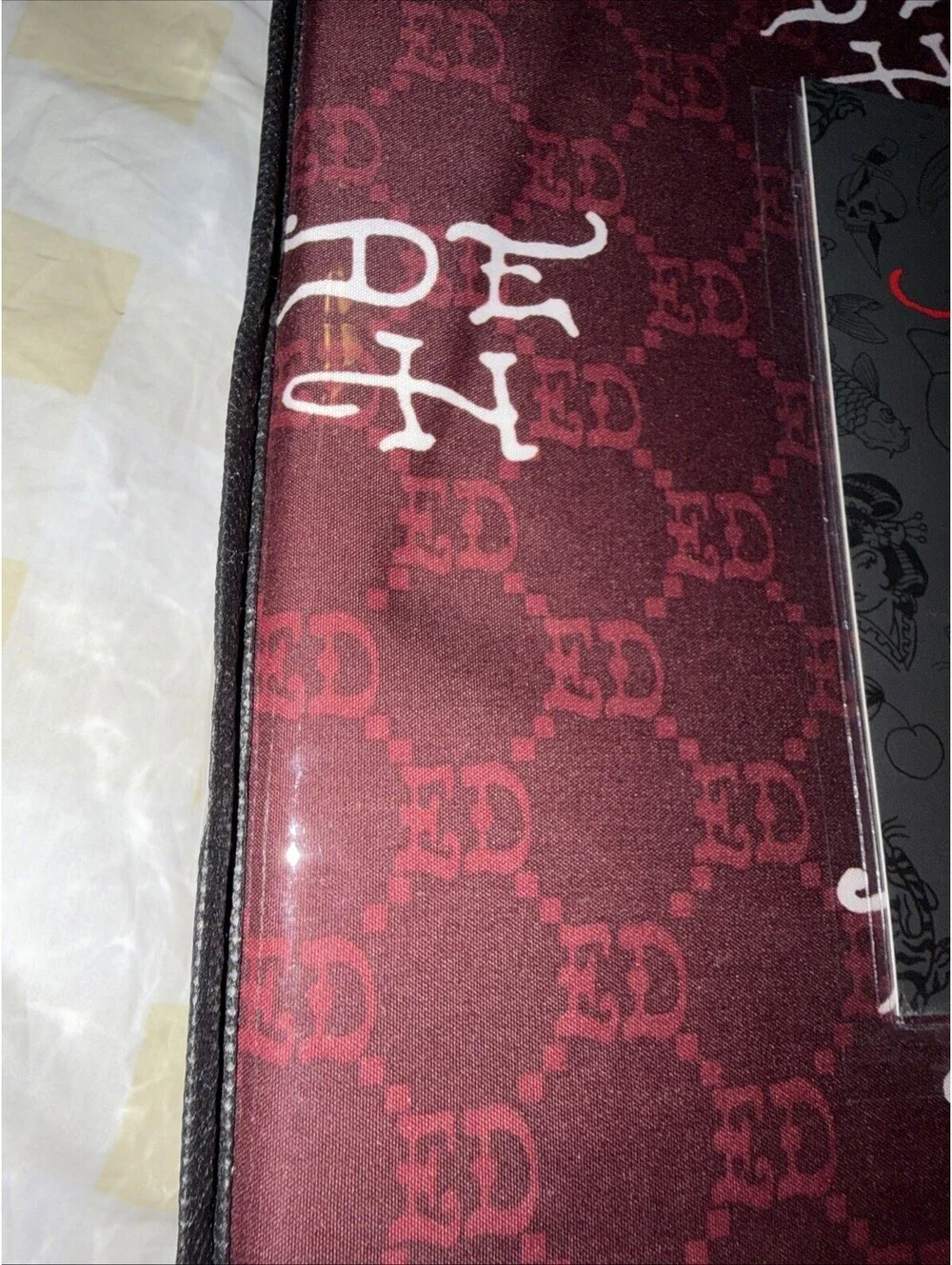 New Ed Hardy King Sheet Set 4 Pc Exclusive Style  Maroon/white ED Design
